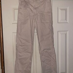 Levi’s Cream Trouser